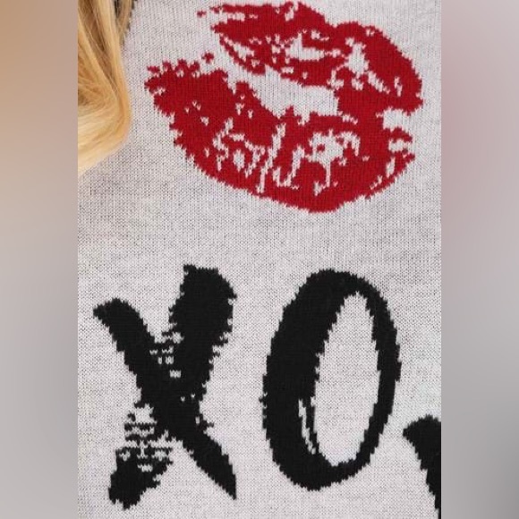 Hugs and Kisses Sweater - Picture 2 of 2